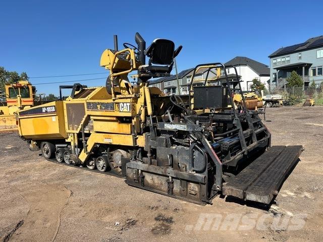 CAT AP-1055B Finišery