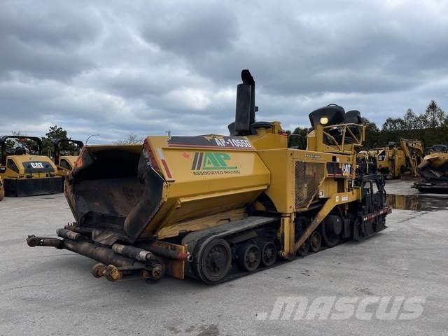 CAT AP-1055D Finišery