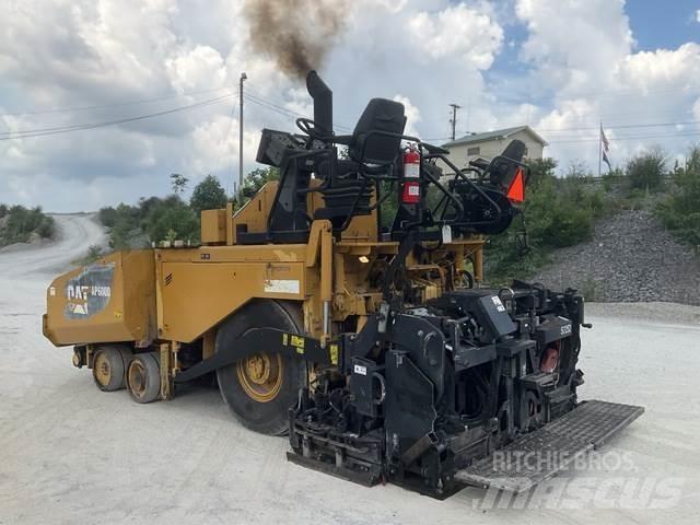 CAT AP-600D Finišery