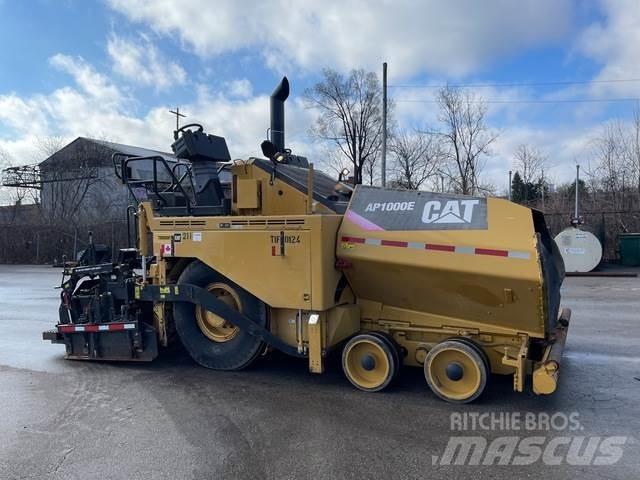 CAT AP1000E Finišery