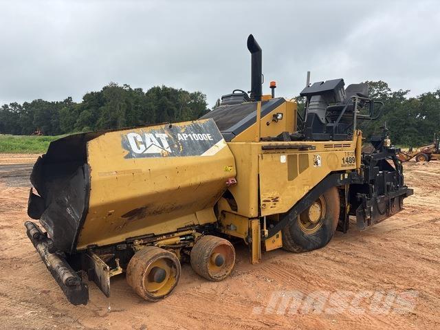 CAT AP1000E Finišery