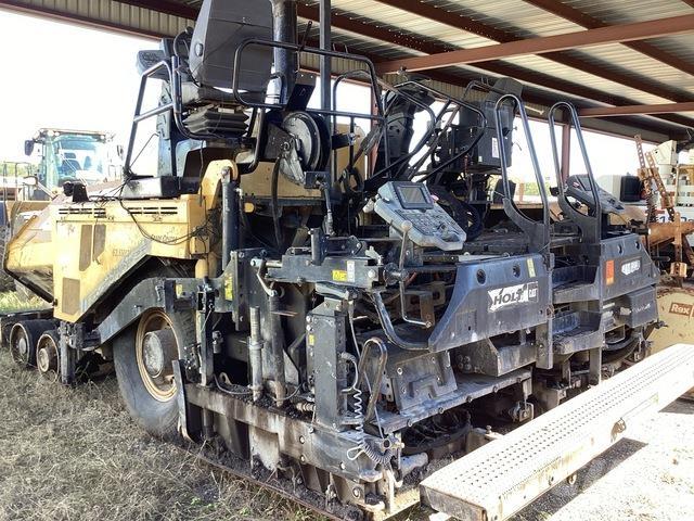 CAT AP1000F Finišery