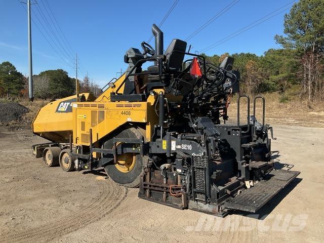 CAT AP1000F Finišery