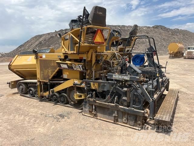 CAT AP1055D Finišery