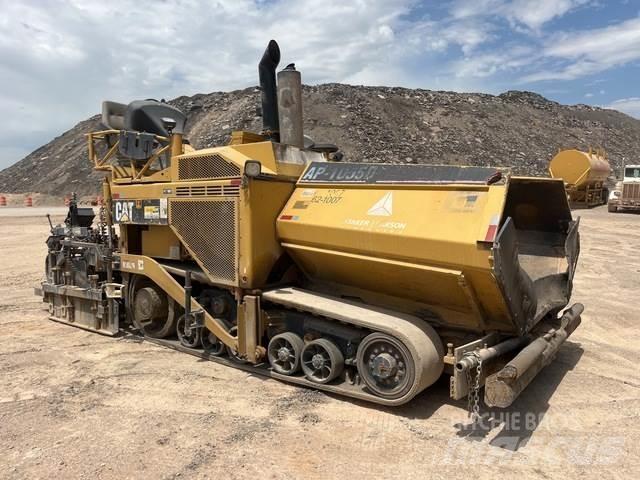 CAT AP1055D Finišery