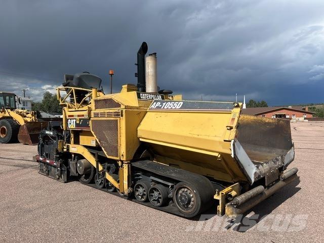 CAT AP1055D Finišery