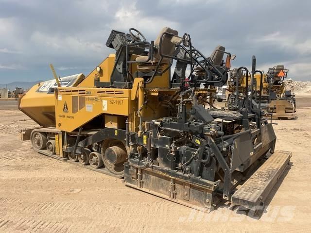 CAT AP1055E Finišery