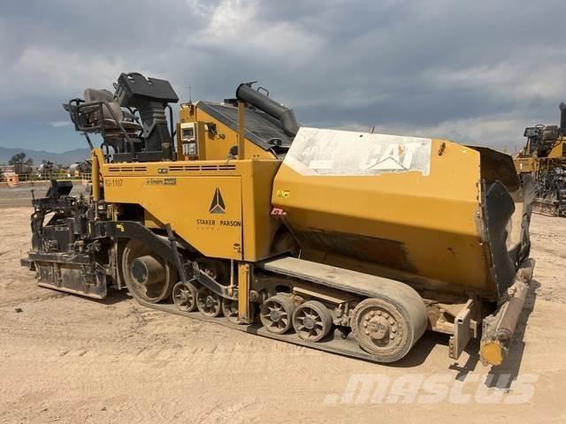 CAT AP1055E Finišery