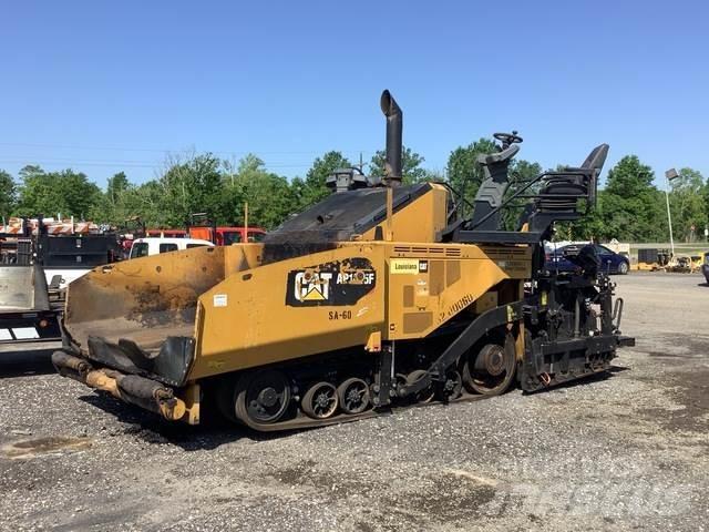 CAT AP1055F Finišery