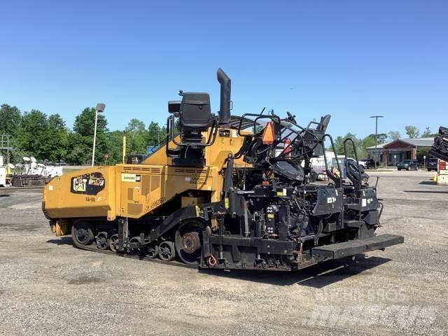 CAT AP1055F Finišery