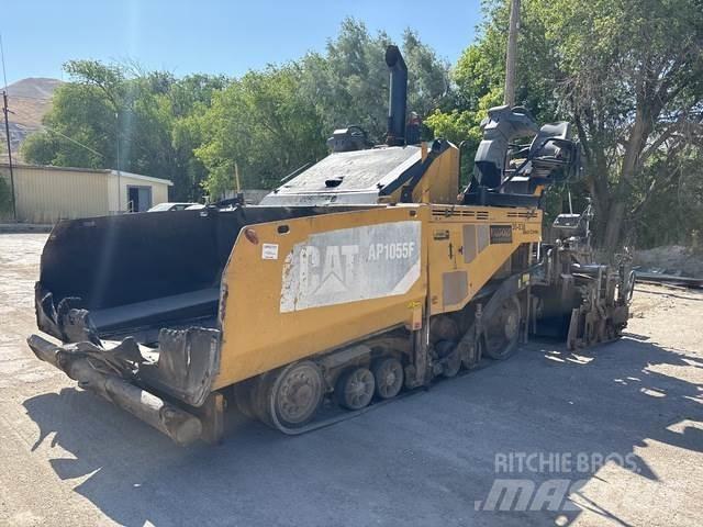 CAT AP1055F Finišery