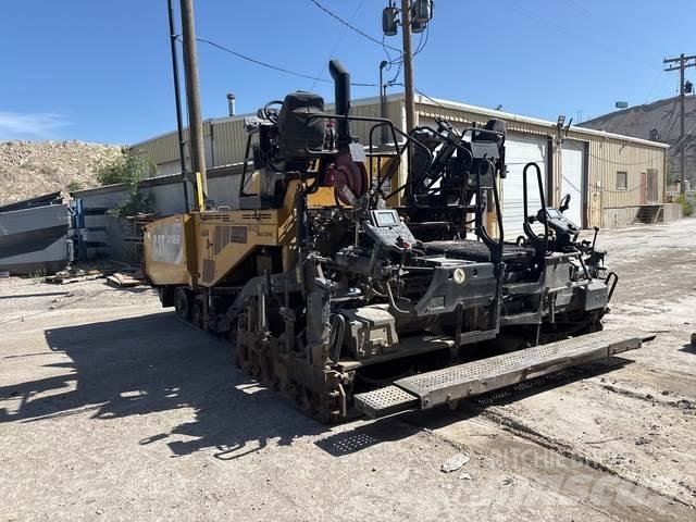 CAT AP1055F Finišery