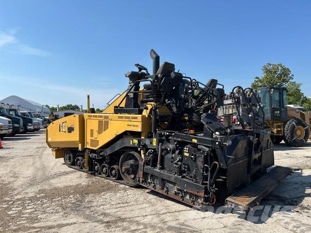 CAT AP1055F Finišery
