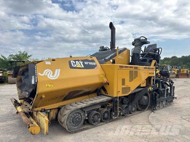 CAT AP1055F Finišery