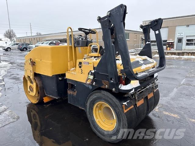 CAT CB-335E Kombinované válce