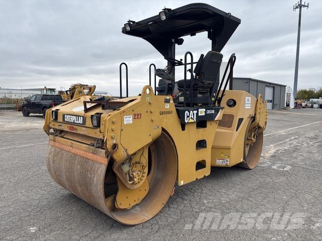 CAT CB-534D Tandemové válce