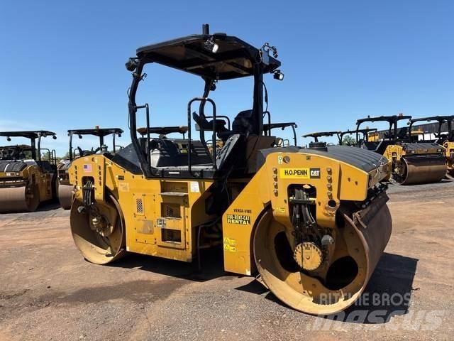 CAT CB-54B Tandemové válce