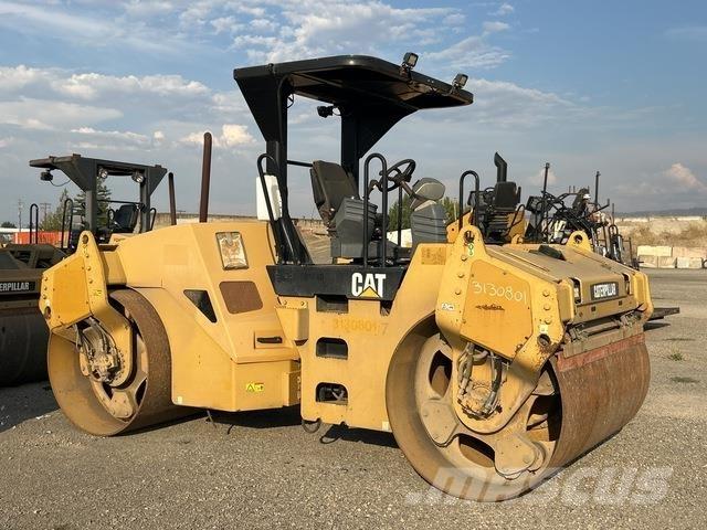 CAT CB-564D Tandemové válce