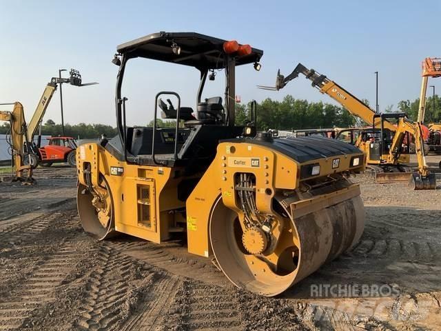CAT CB10 Tandemové válce