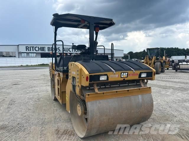 CAT CB10 Tandemové válce