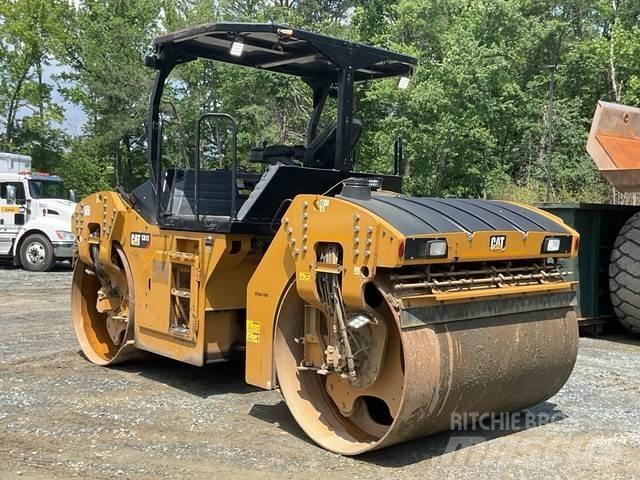 CAT CB13 Tandemové válce