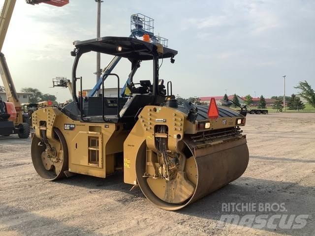 CAT CB16 Tandemové válce