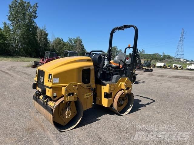 CAT CB2.7 Tandemové válce