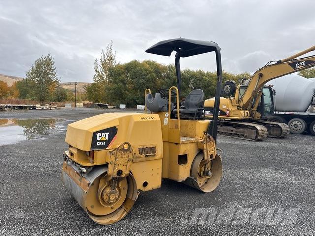 CAT CB24 Tandemové válce