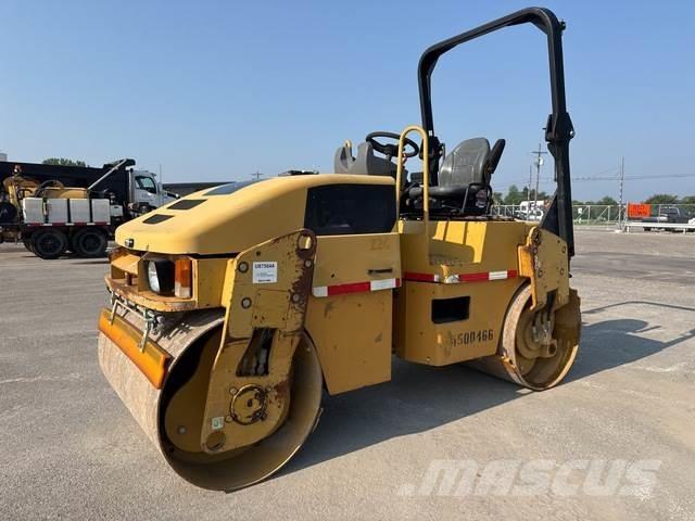 CAT CB34 Tandemové válce