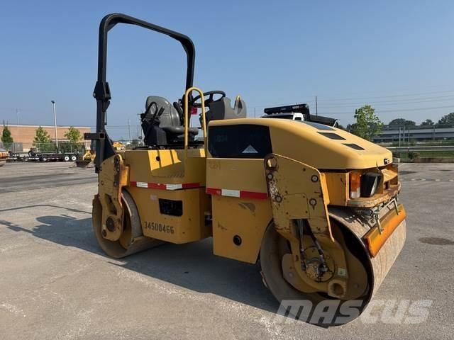 CAT CB34 Tandemové válce