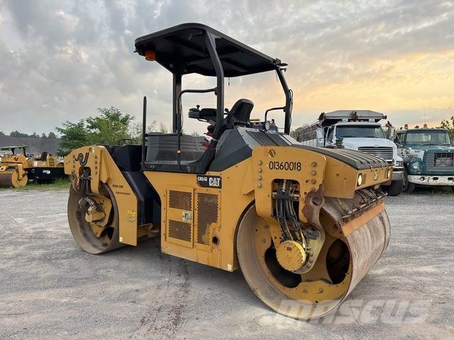 CAT CB54B Tandemové válce