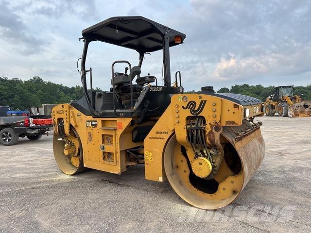 CAT CB54B Tandemové válce