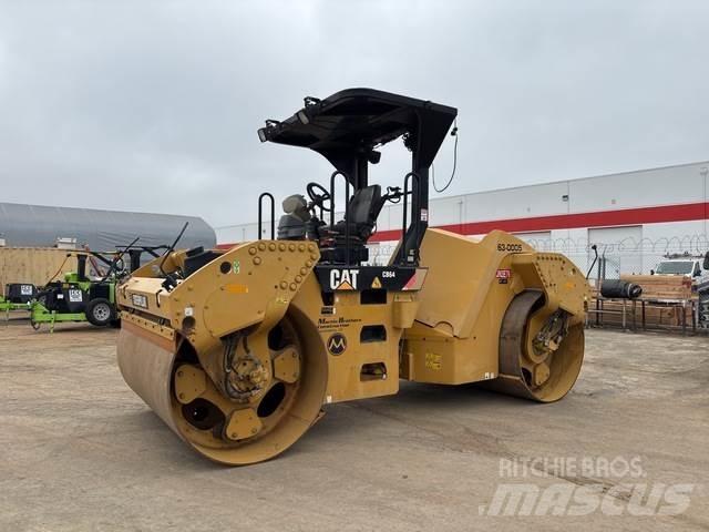 CAT CB64 Tandemové válce