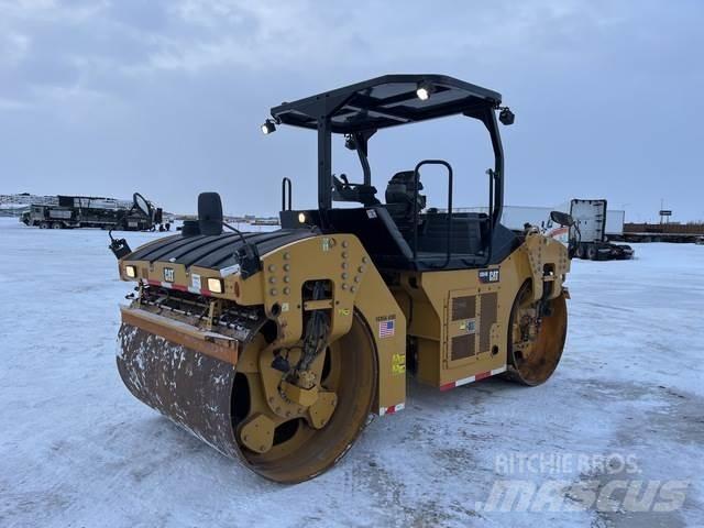 CAT CB64B Tandemové válce