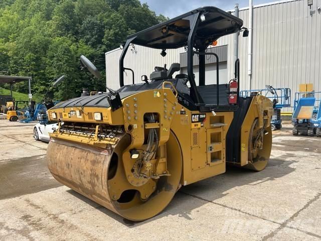 CAT CB64B Tandemové válce