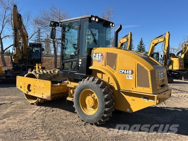 CAT CP44B Tahačové válce