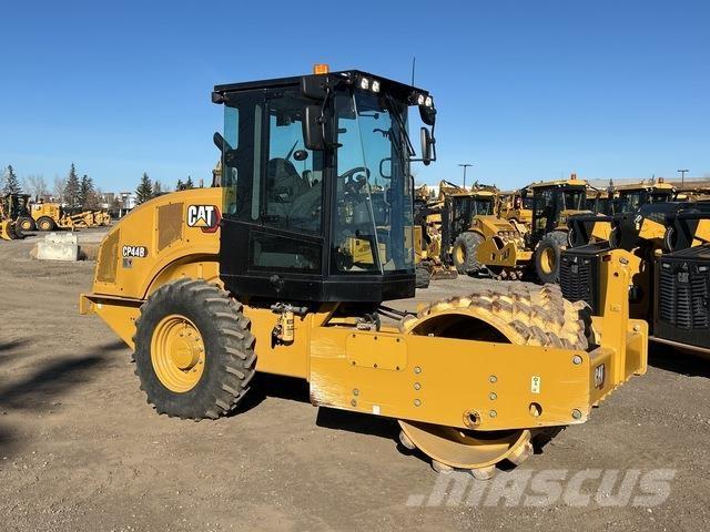 CAT CP44B Tahačové válce