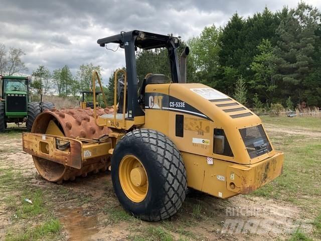 CAT CS-533E Tahačové válce