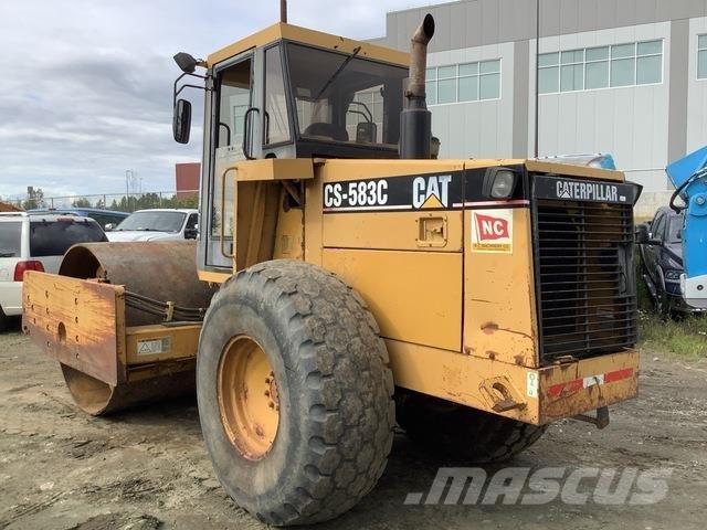 CAT CS-583C Tahačové válce