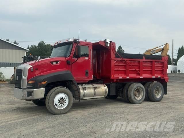 CAT CT660S Sklápěče