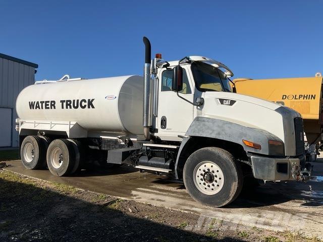 CAT CT660S Cisterny na vodu