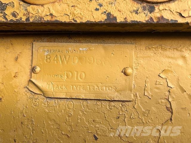 CAT D10 Pásové dozery