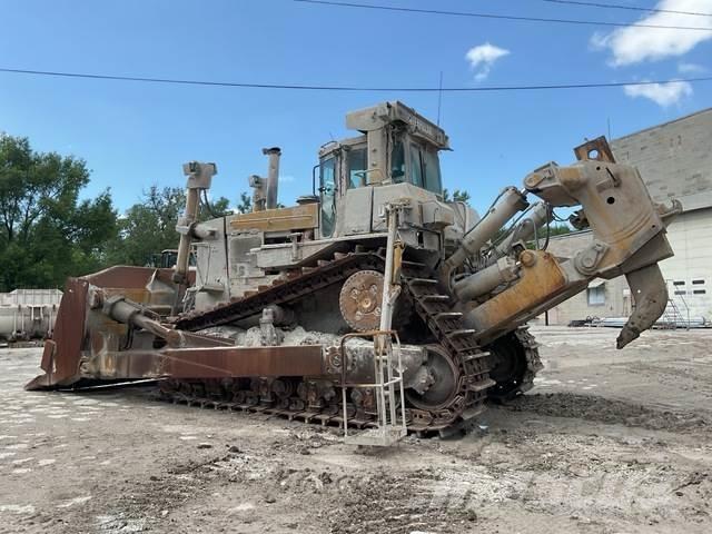 CAT D10R Pásové dozery