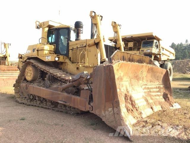 CAT D10R Pásové dozery