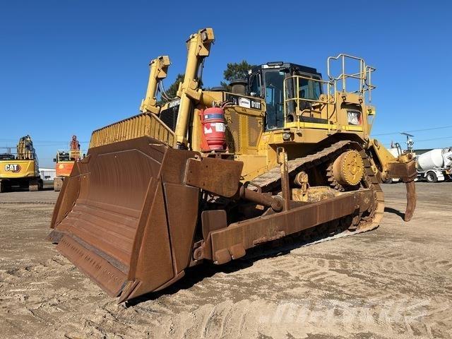 CAT D10T Pásové dozery
