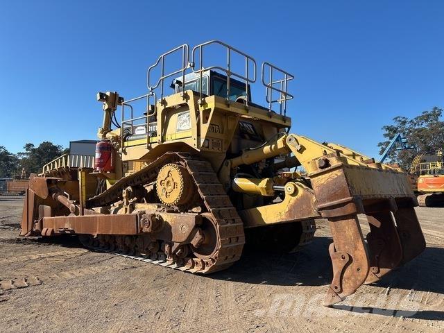 CAT D10T Pásové dozery