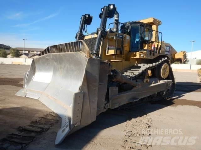 CAT D10T2 Pásové dozery