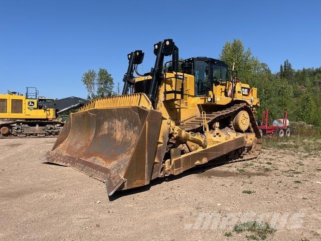 CAT D10T2 Pásové dozery