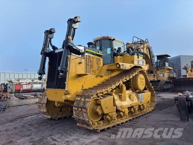 CAT D11T Pásové dozery