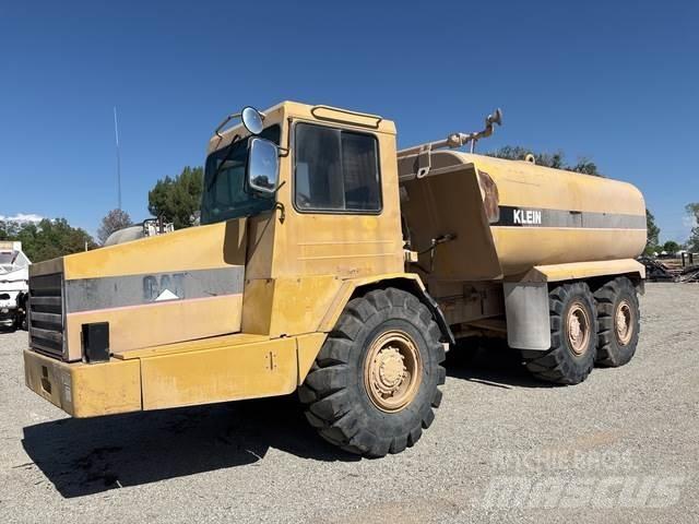 CAT D250 Cisterny na vodu